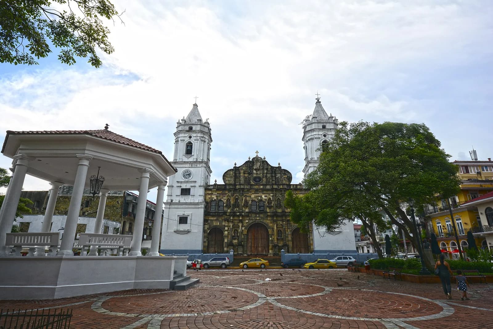 Panama: City & Beach